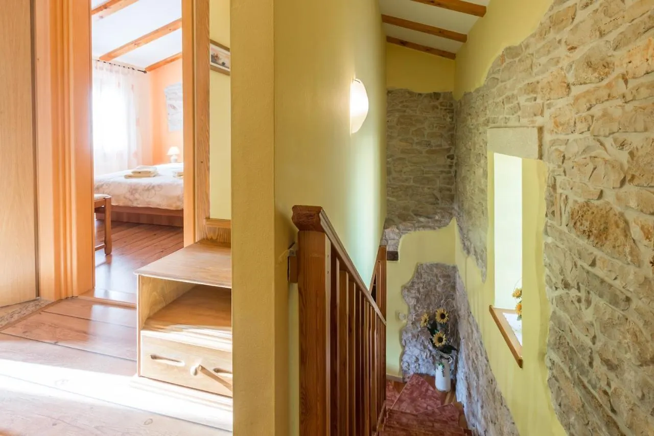 Apartments With A Parking Space Tar, Porec - 13245 Tar-Vabriga